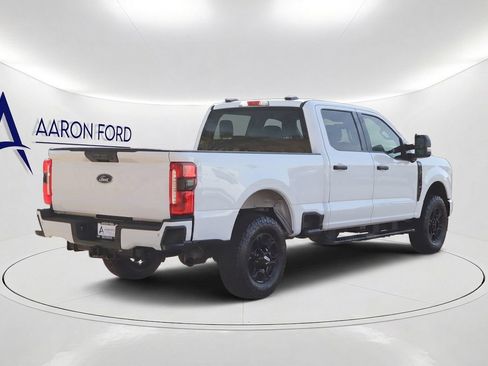 Used 2024 Ford F250 XL w/ STX Appearance Package AWD/4WD image 4