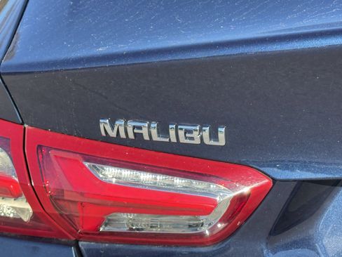 Used 2022 Chevrolet Malibu LT image 42