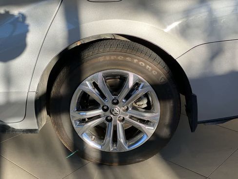 Used 2022 Toyota Sienna XSE AWD/4WD image 13
