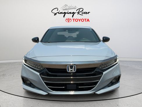 Used 2022 Honda Accord Sport image 2