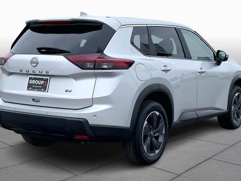 Used 2024 Nissan Rogue SV image 13
