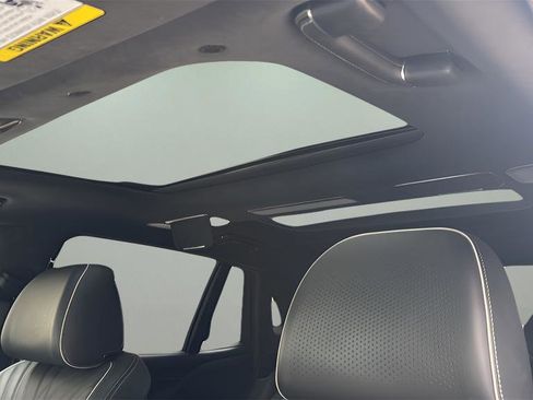 Used 2023 Genesis G90 3.5T image 15