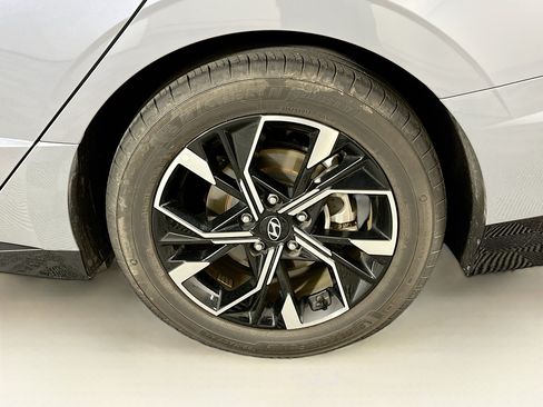 Used 2024 Hyundai Sonata SEL FWD image 11