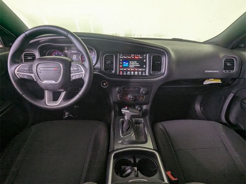 Used 2015 Dodge Charger SXT image 15