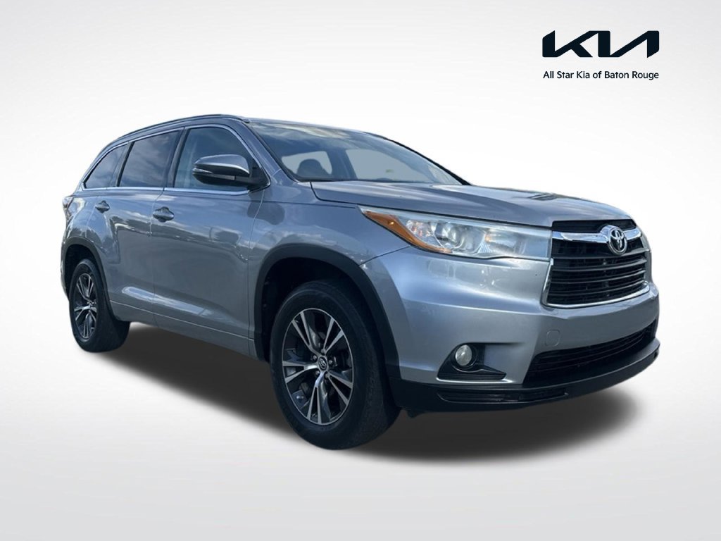 Used 2016 Toyota Highlander XLE FWD 360° Tour