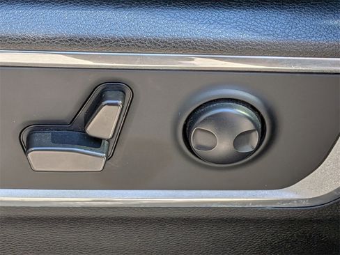 Used 2023 RAM 1500 Laramie image 20