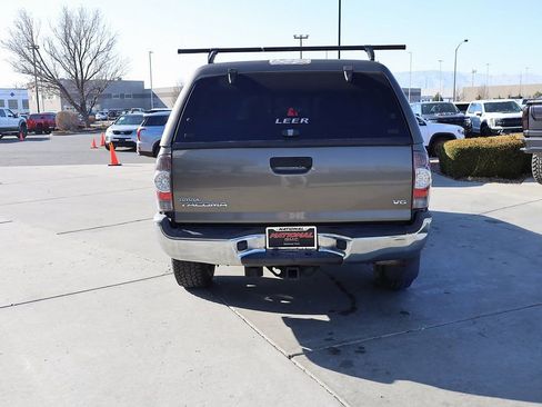 Used 2012 Toyota Tacoma 4x4 Double Cab w/ TRD Off-Road Pkg image 5