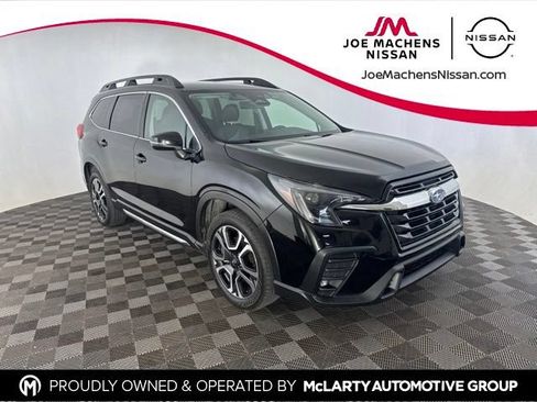 Used 2023 Subaru Ascent Limited AWD/4WD image 1