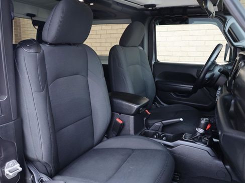 Used 2021 Jeep Wrangler Sport AWD/4WD image 21