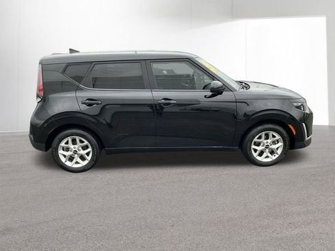 Used 2023 Kia Soul S image 30