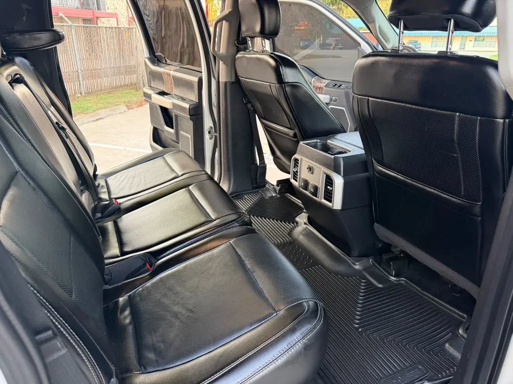Used 2018 Ford F250 Lariat w/ Chrome Package AWD/4WD image 18