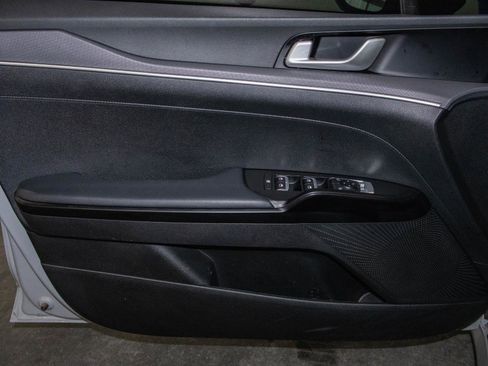 Used 2024 Kia K5 GT-Line image 11