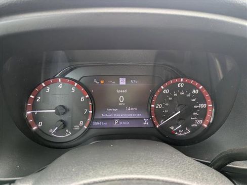 Used 2021 Nissan Titan PRO-4X w/ Pro-4x Convenience Package image 10