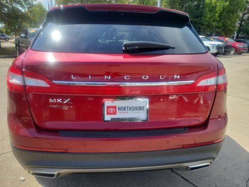 Used 2016 Lincoln MKX Reserve w/ Technology Package FWD image 5