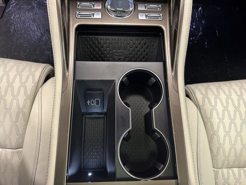 New 2025 Lincoln Nautilus Black Label image 16