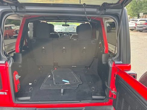Used 2019 Jeep Wrangler Unlimited Sport S AWD/4WD image 10