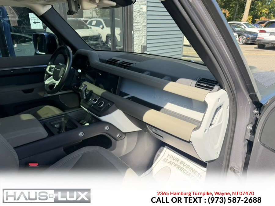 Used 2020 Land Rover Defender 110 SE AWD/4WD image 19