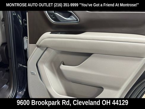 Used 2022 Chevrolet Tahoe Z71 w/ Z71 Off-Road Package AWD/4WD image 41