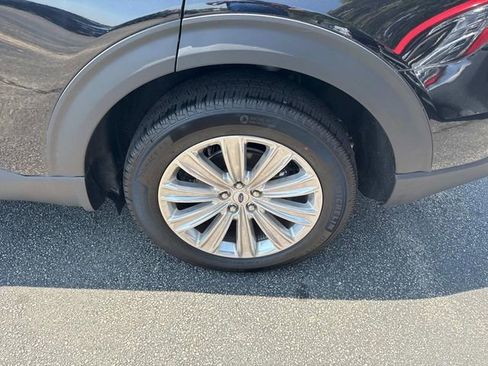 New 2024 Ford Explorer Limited w/ Limited Technology Package image 5