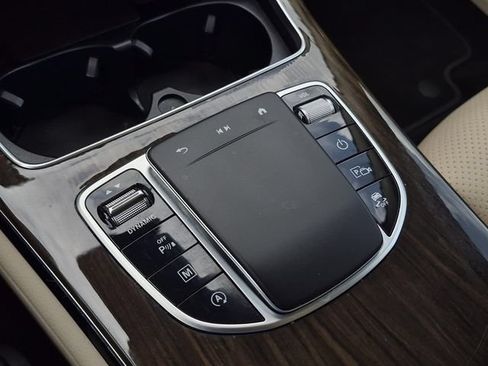 Used 2022 Mercedes-Benz GLC 300 image 39