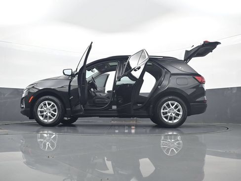 Used 2022 Chevrolet Equinox LT AWD/4WD image 35