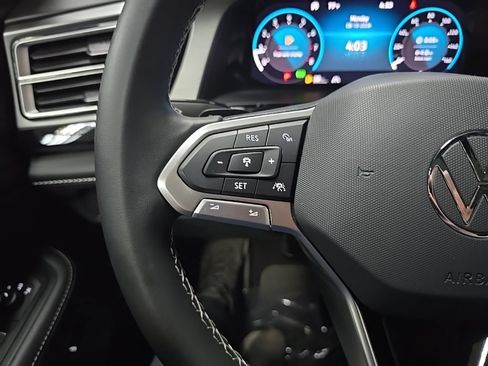 Used 2024 Volkswagen Atlas Cross Sport SE w/ Panoramic Sunroof Package AWD/4WD image 20
