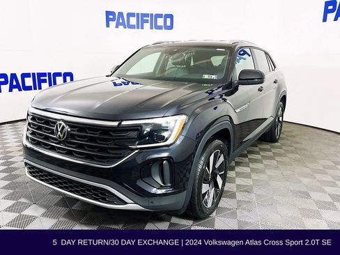Used 2024 Volkswagen Atlas Cross Sport SE image 3