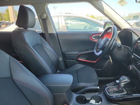 Used 2020 Kia Soul GT-Line Turbo FWD image 10