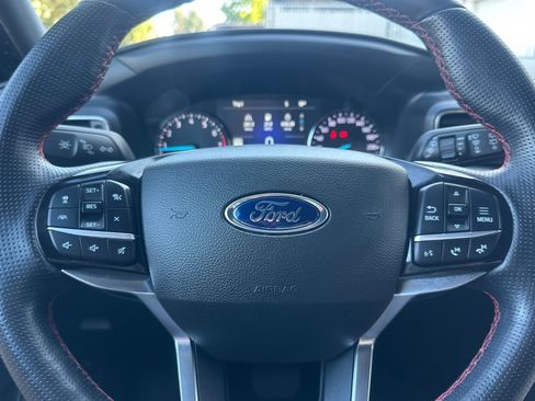 Used 2022 Ford Explorer ST-Line w/ Class IV Trailer Tow Package AWD/4WD image 31