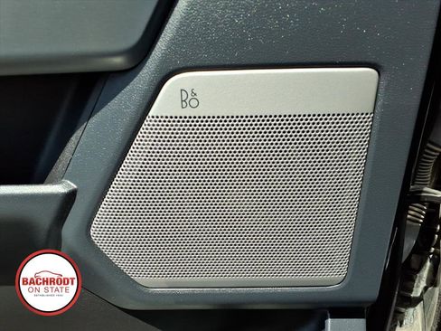 Used 2022 Ford F150 Lariat w/ Equipment Group 502A High AWD/4WD image 17