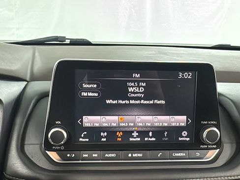 Used 2021 Nissan Rogue SV image 24