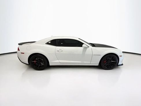Used 2014 Chevrolet Camaro SS w/ SS Performance Package RWD image 8