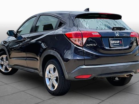 Used 2016 Honda HR-V LX image 11