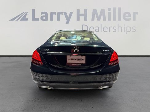 Used 2019 Mercedes-Benz C 300 C 300 image 4