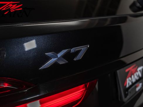 Used 2022 BMW X7 xDrive40i w/ M Sport Package image 18