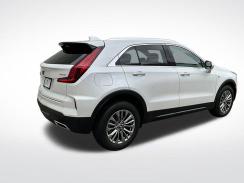 Certified 2024 Cadillac XT4 Premium Luxury w/ Active Safety Package image 6