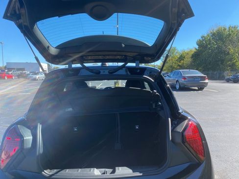 Used 2025 MINI Cooper 2-Door Hardtop image 15