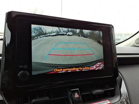 Used 2023 Toyota Corolla Cross LE image 25