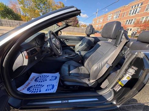 Used 2011 BMW 328i Convertible image 7