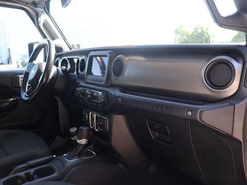 Used 2021 Jeep Wrangler Unlimited Sport AWD/4WD image 9