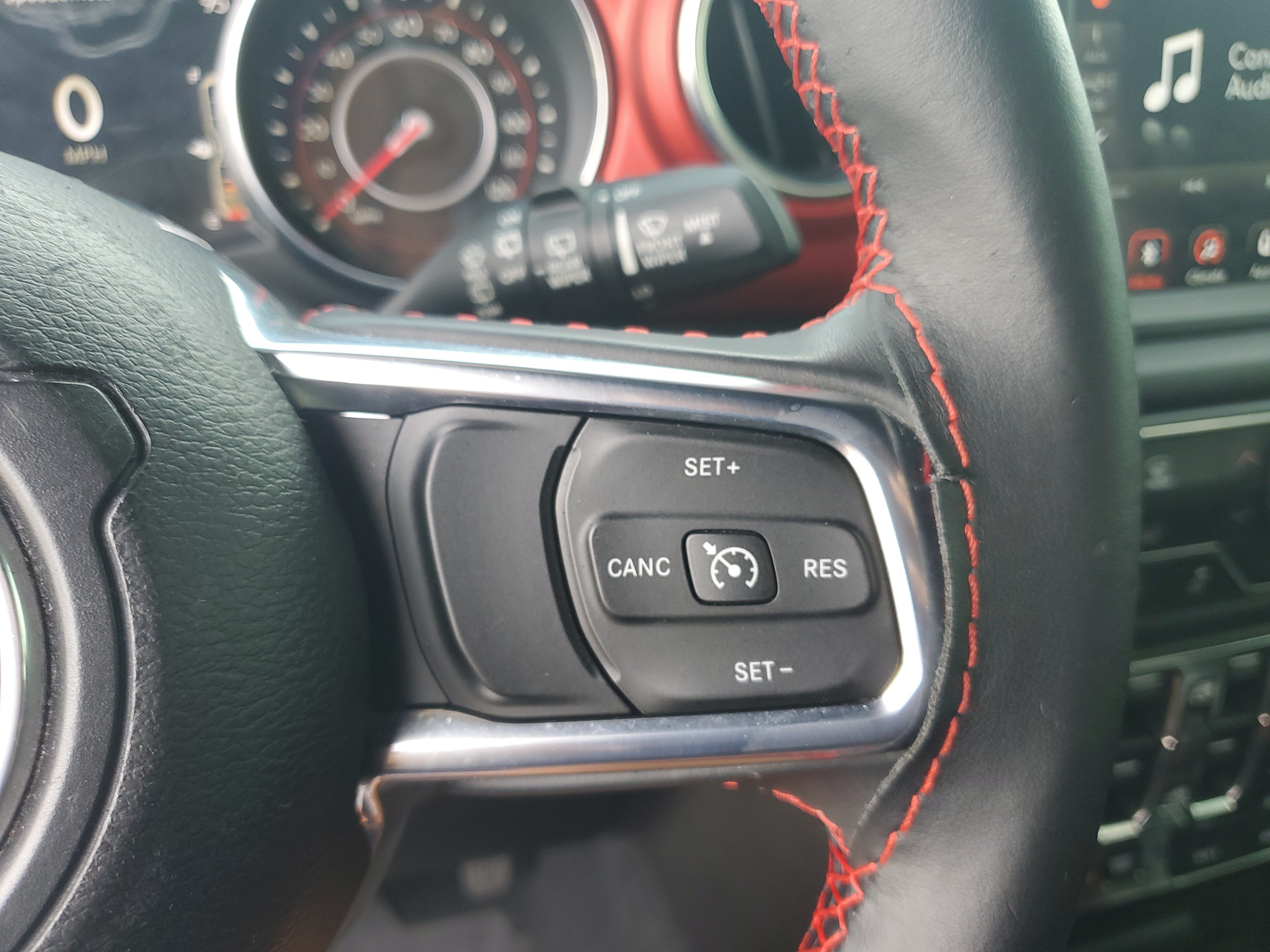 Used 2018 Jeep Wrangler Unlimited Rubicon AWD/4WD image 16