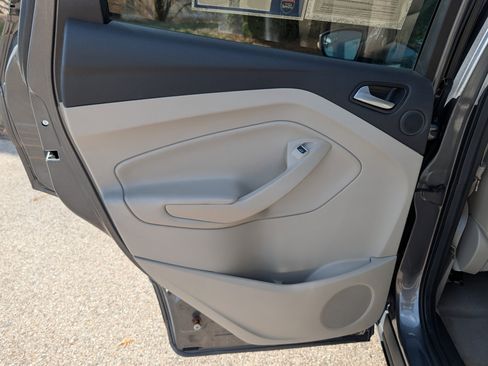 Used 2014 Ford Escape Titanium image 30