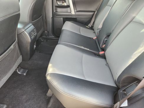 Used 2022 Toyota 4Runner SR5 Premium image 34