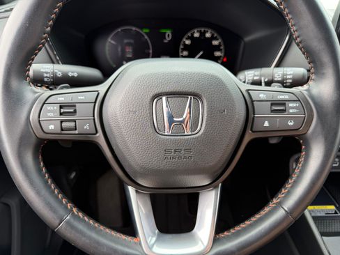 Used 2025 Honda CR-V Sport-L image 11