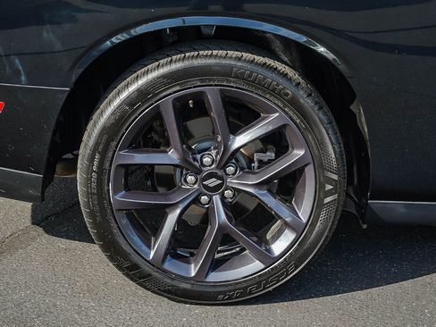 Used 2019 Dodge Challenger SXT w/ Plus Package RWD image 13