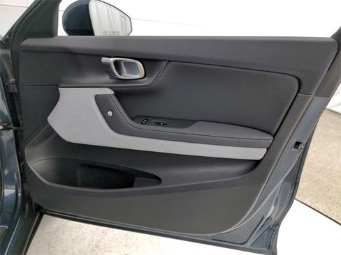 Used 2021 Polestar Polestar 2 image 40