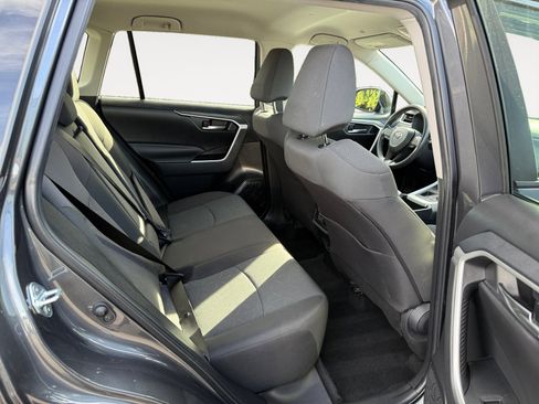 Used 2024 Toyota RAV4 XLE image 18
