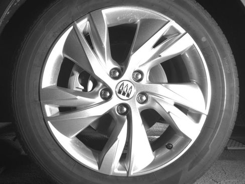 Used 2025 Buick Encore GX Preferred FWD image 12