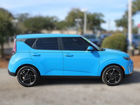 Certified 2025 Kia Soul EX image 5