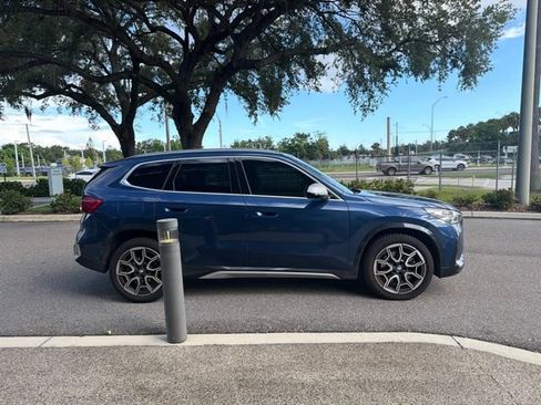 Used 2023 BMW X1 xDrive28i AWD/4WD image 3